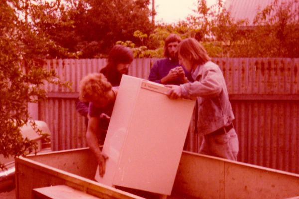 moving-house4E1FEC8F-989A-0422-4352-14C783F87FA4.jpg