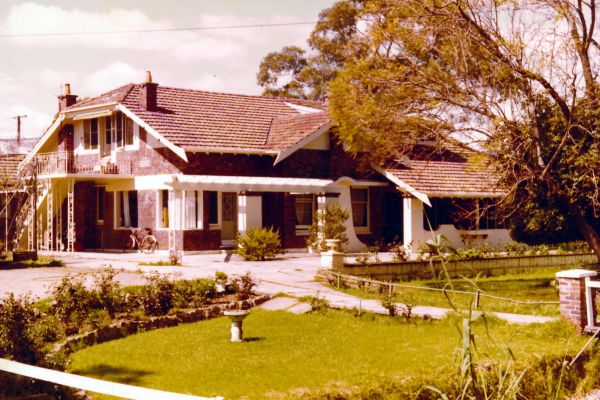 queen-street-community-house57B4FE69-A096-DDAF-8BDA-0EBE3AC143B4.jpg